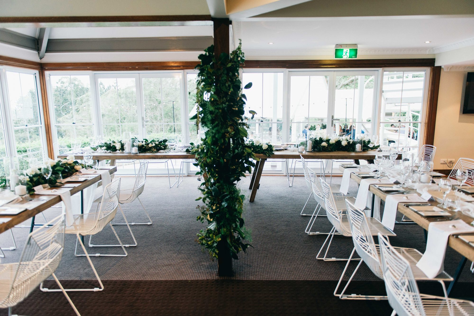 Modern chic wedding flowers Maleny Manor contemporary bouquets