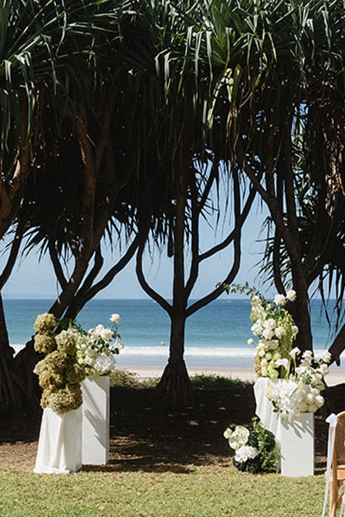 Sunshine Coast Wedding Ceremony Flowers Sunshine Coast Wedding Ceremony Flowers