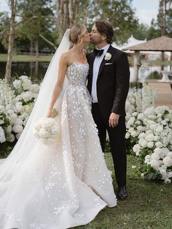 Private Weddings - Wedding Flowers by Mondo Floral Designs Private Weddings - Wedding Flowers by Mondo Floral Designs