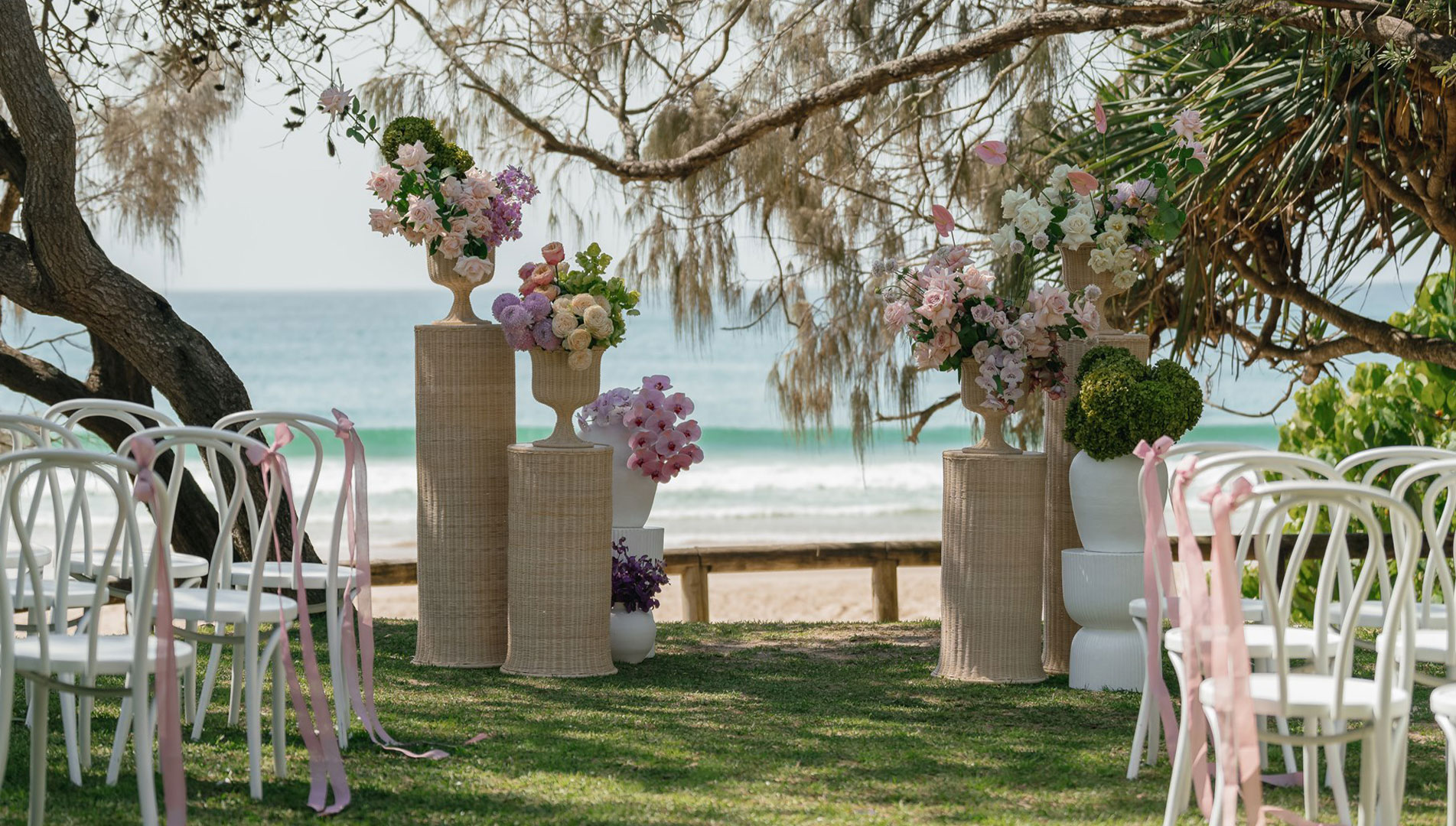Mondo Floral Designs - Wedding Flowers Sunshine Coast
